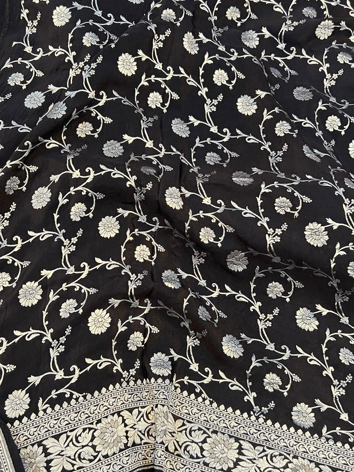 Black Pure Banarasi Khaddi Crepe Silk Saree - Aura Benaras