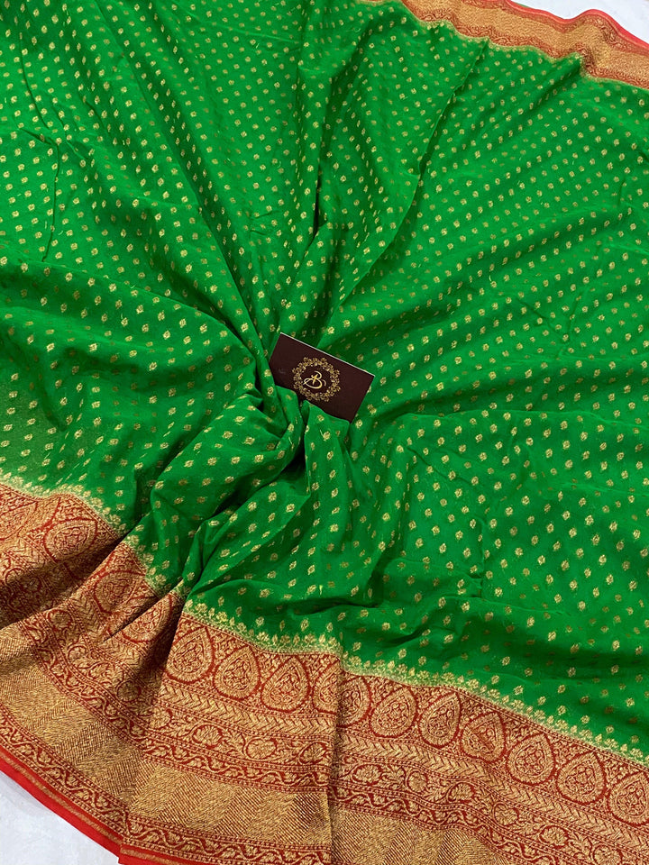GREEN BANARASI HANDLOOM PURE KHADDI GEORGETTE SAREE - Aura Benaras