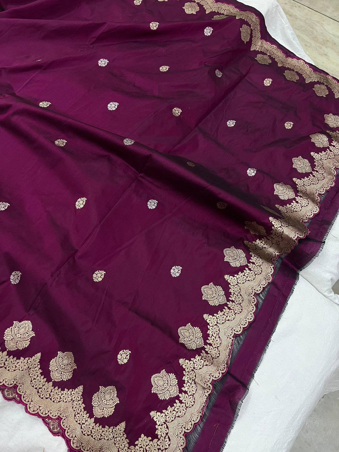 Wine Banarasi Handloom Katan Silk Saree - Aura Benaras