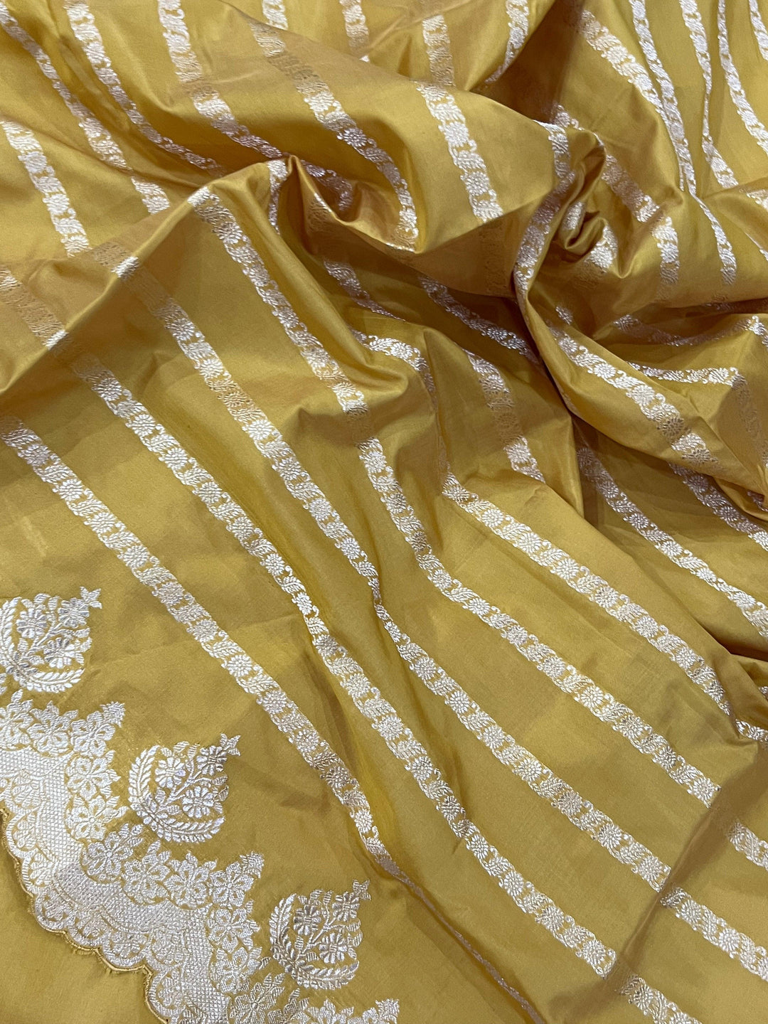 Mustard Yellow Banarasi Handloom Katan Silk Saree - Aura Benaras
