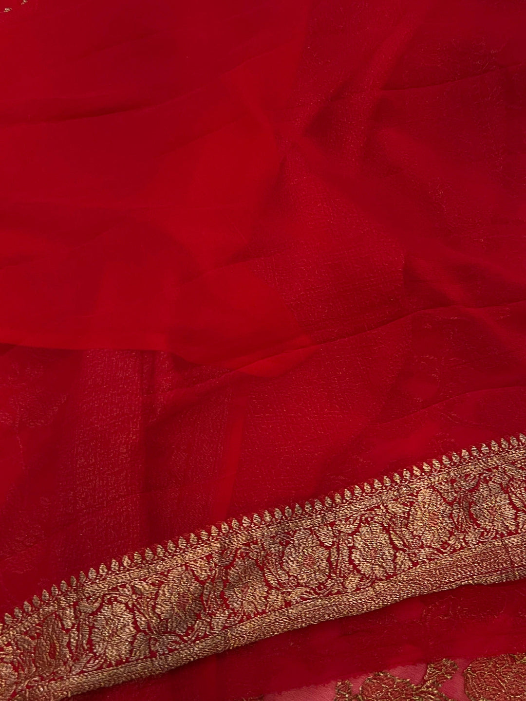 Red Khaddi Georgette Banarasi Handloom Saree - Aura Benaras