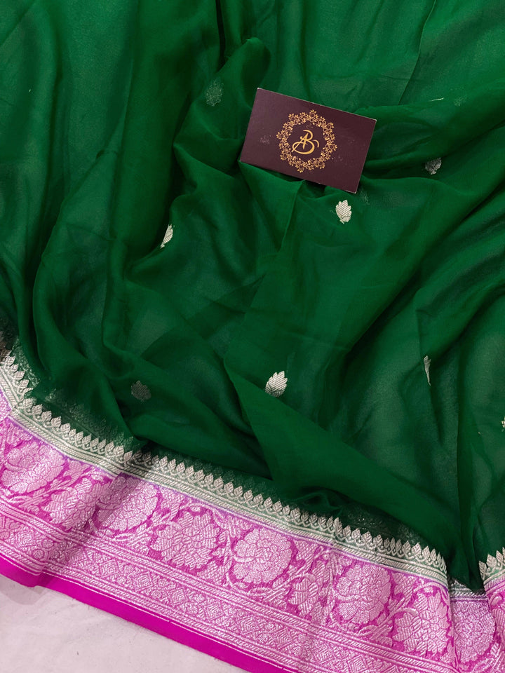 Green Banarasi Handloom Pure Georgette Silk Saree - Aura Benaras