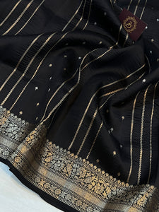 Black Pure Banarasi Handloom Silk Saree - Aura Benaras