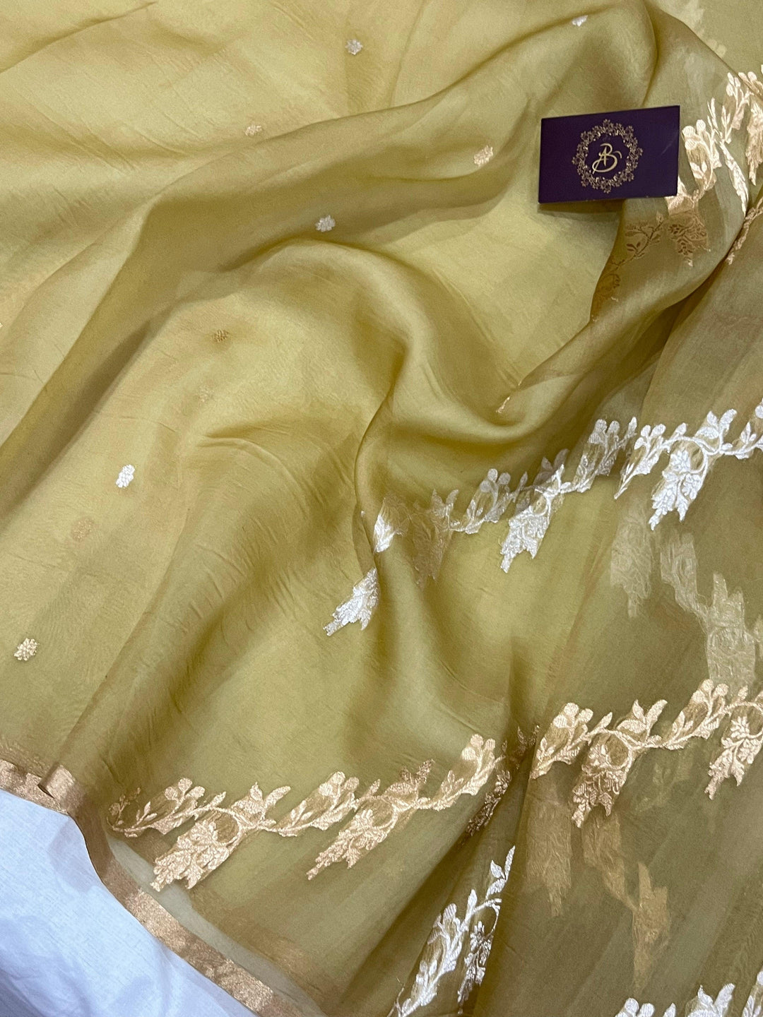 Golden Banarasi Handloom Kora Silk Saree - Aura Benaras