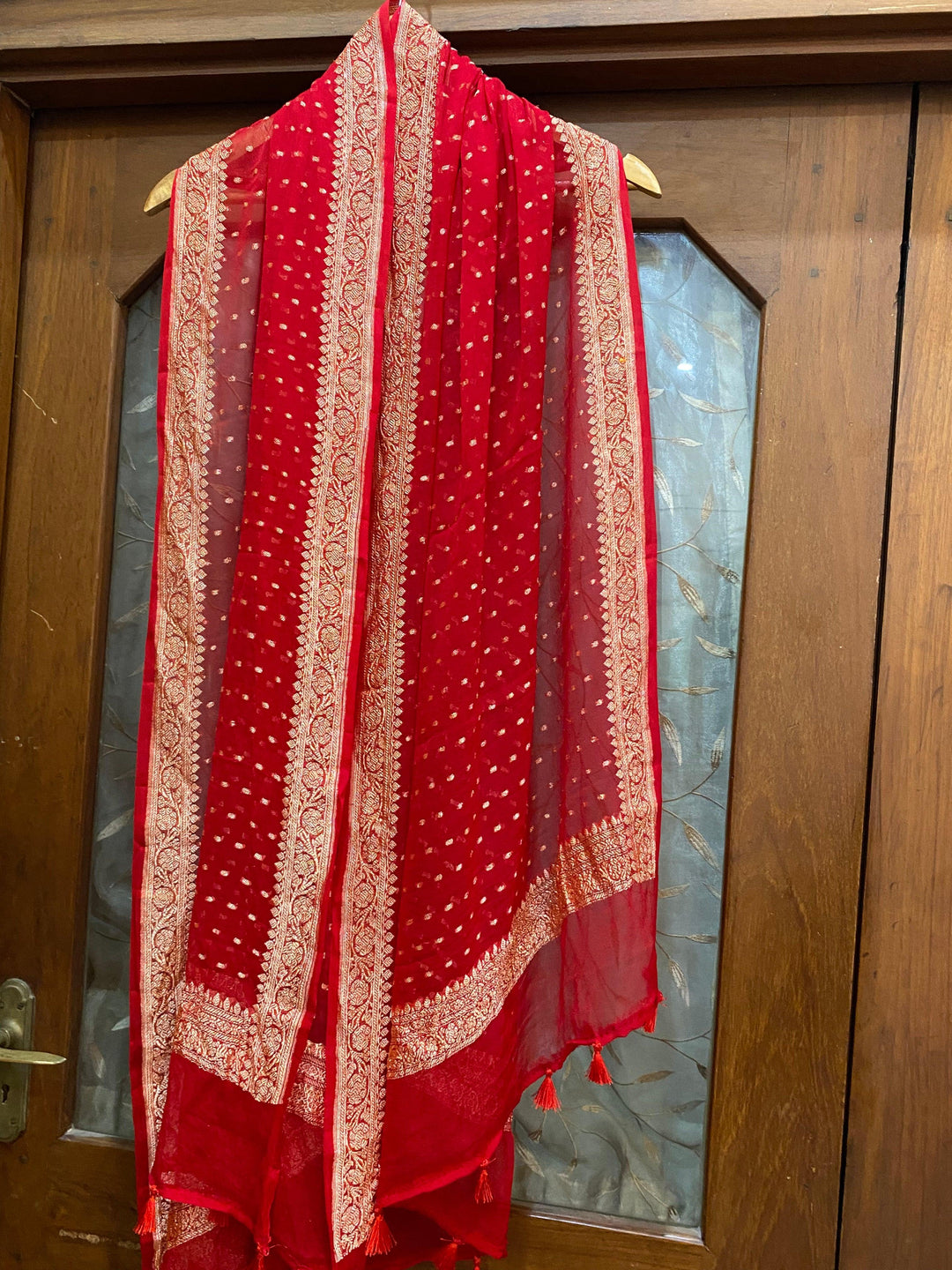 Red Pure Banarasi Khaddi Chiffon Dupatta - Aura Benaras