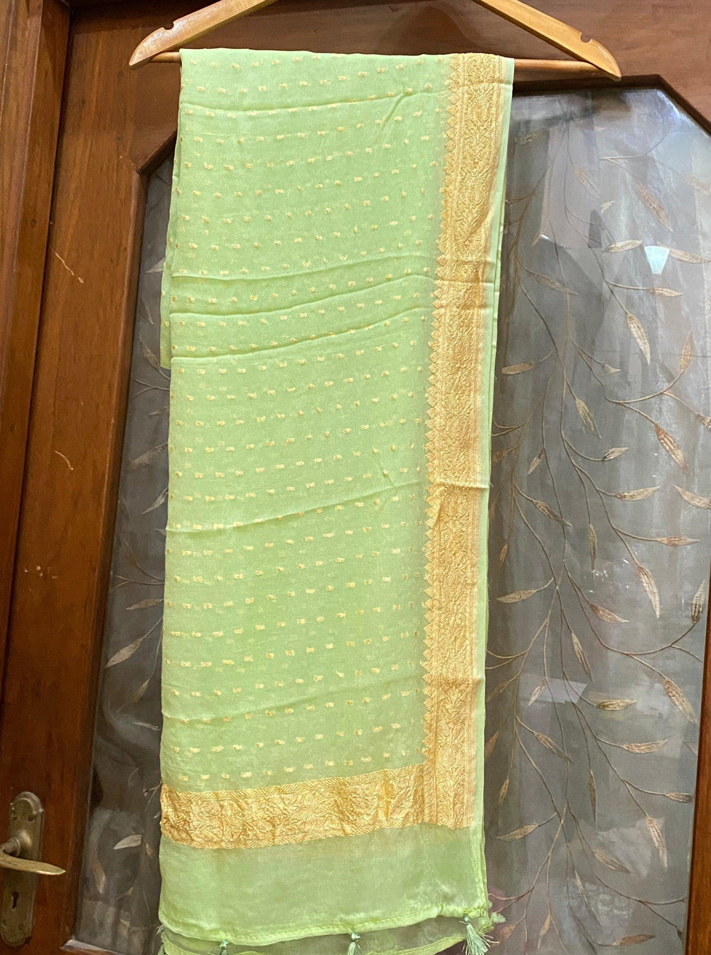 Pista Green Pure Banarasi Khaddi Chiffon Dupatta - Aura Benaras