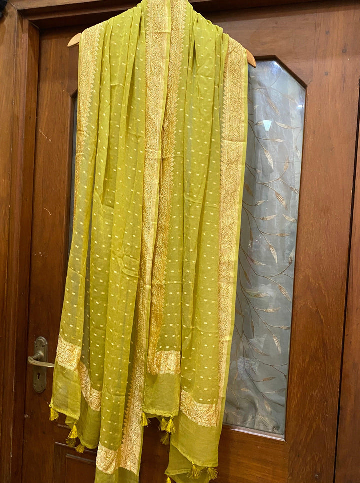 Olive Green Pure Banarasi Khaddi Chiffon Dupatta - Aura Benaras