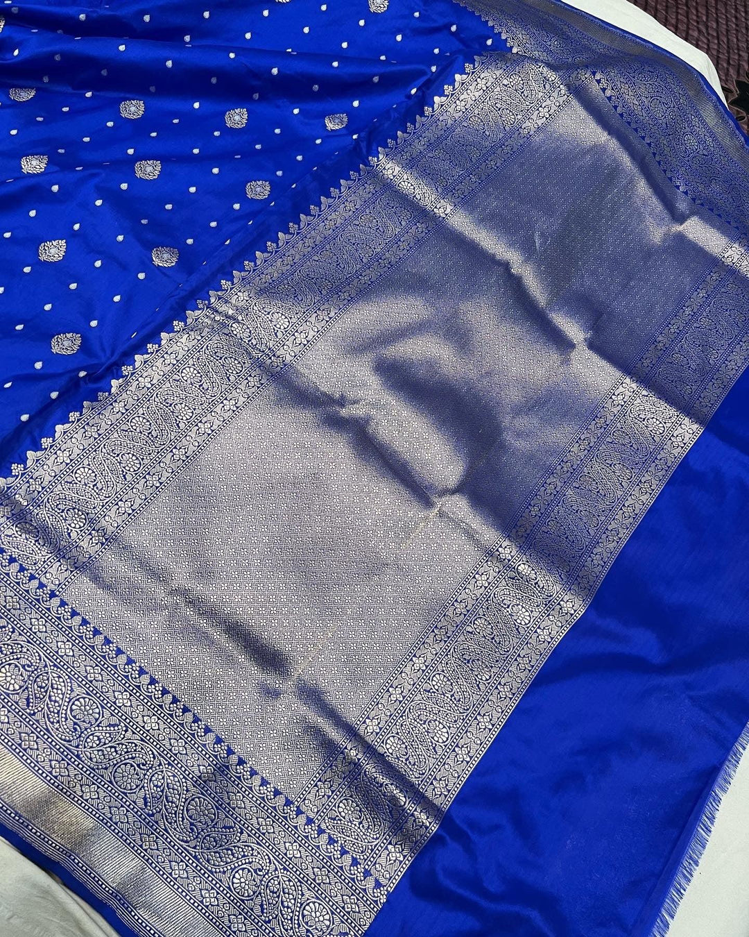 Royal Blue Pure Banarasi Handloom Katan Silk Saree - Aura Benaras