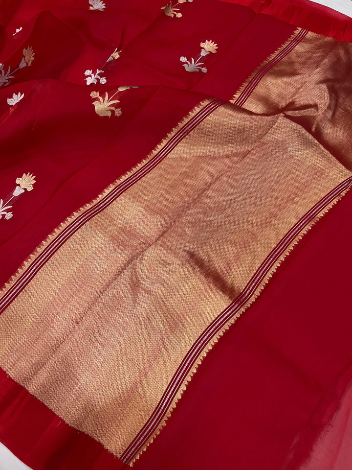 Red Banarasi Handloom Kora Silk Saree - Aura Benaras