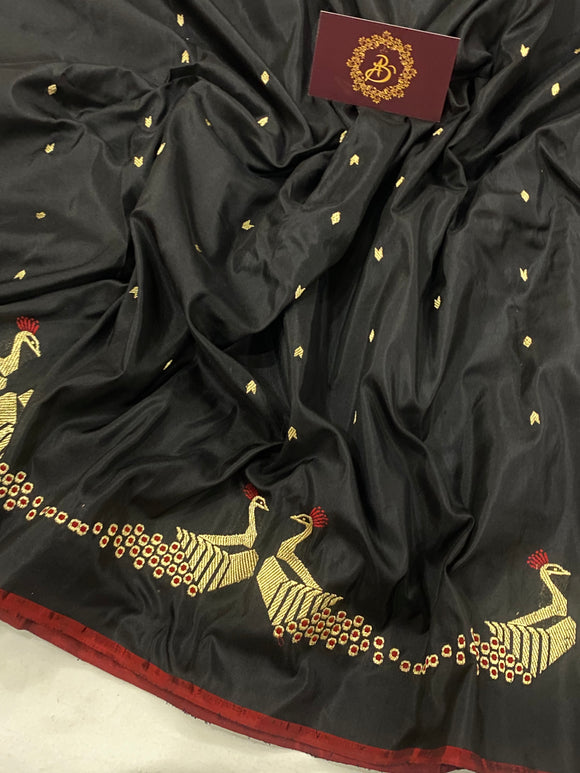 Black Banarasi Handloom Katan Silk Saree - Aura Benaras
