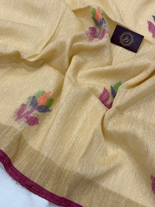 Cream Kadwa Handwoven Muslin Cotton Saree - Aura Benaras