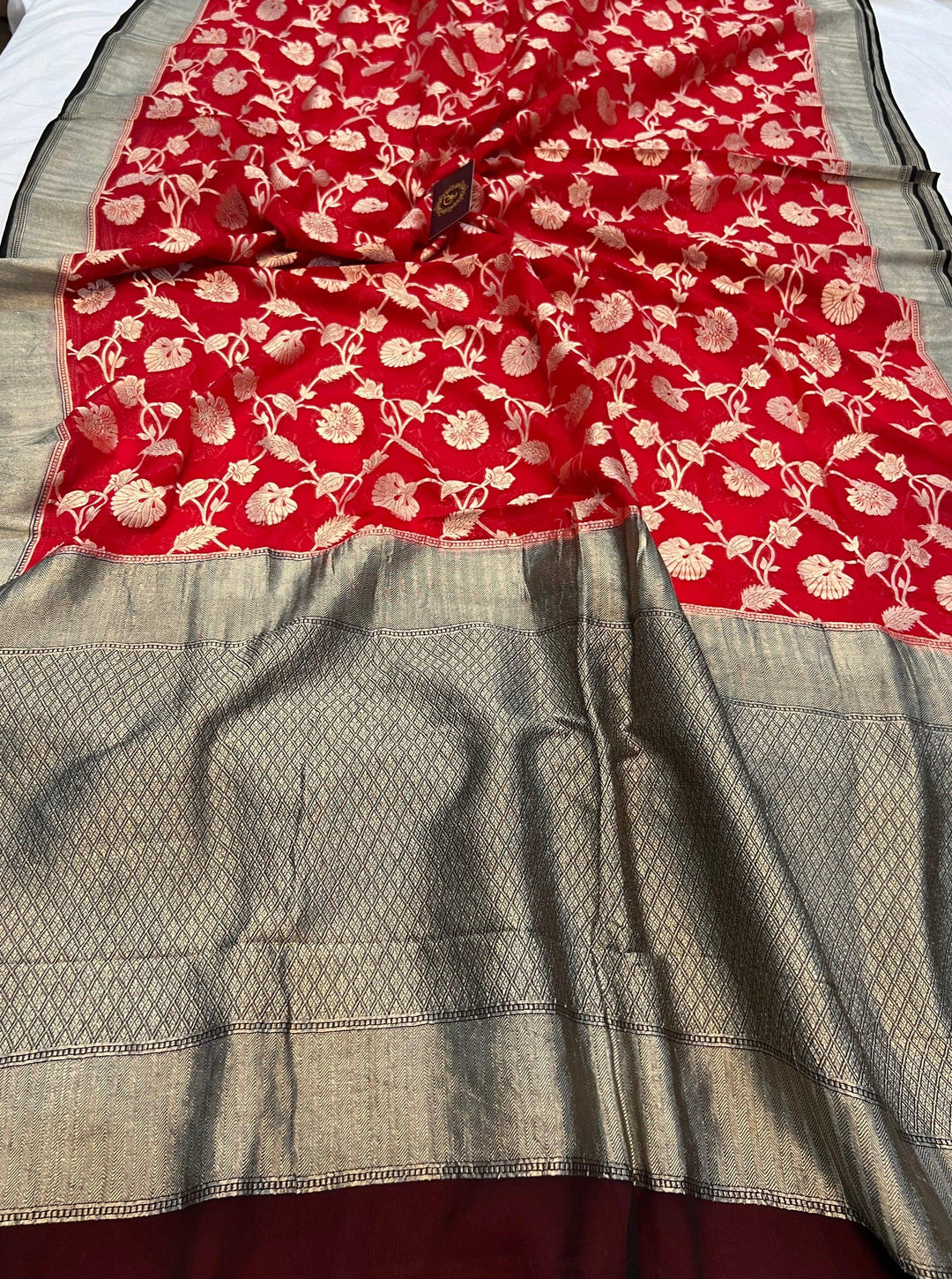 Red Pure Banarasi Handloom Khaddi Georgette Saree - Aura Benaras