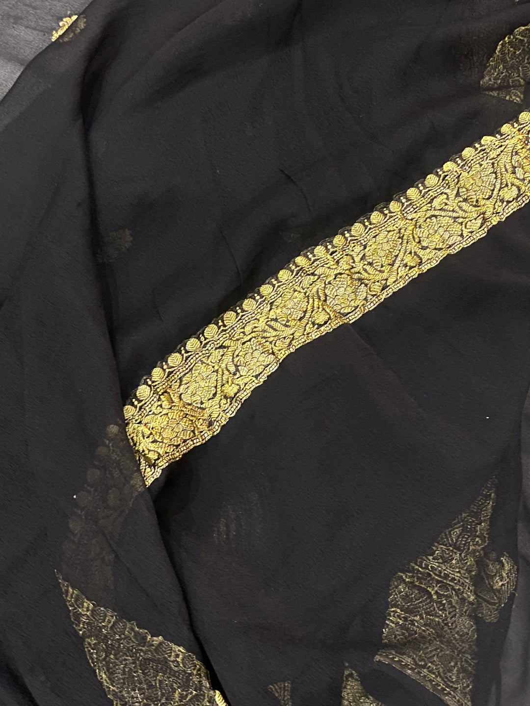 Black Pure Banarasi Khaddi Chiffon Saree - Aura Benaras