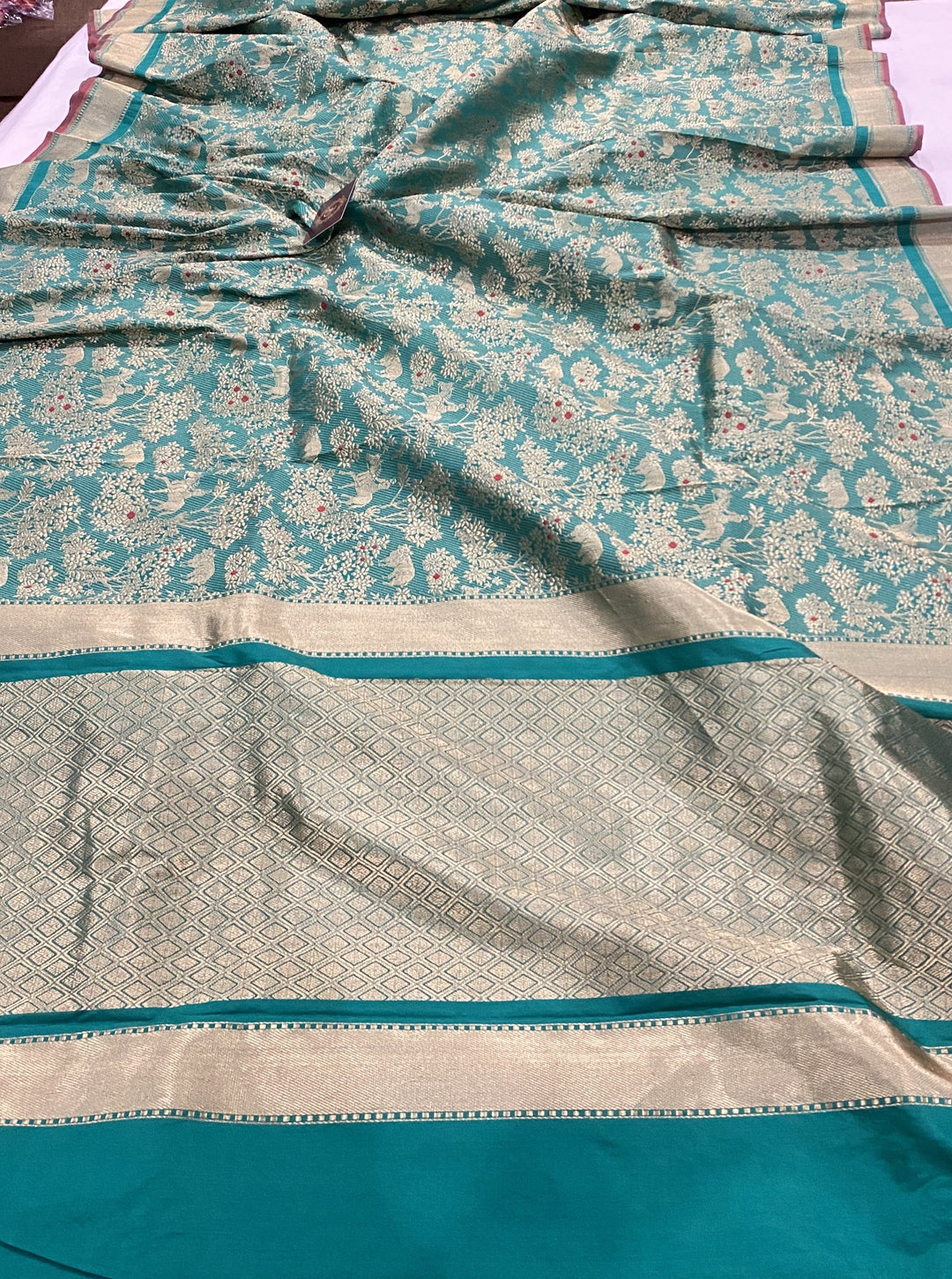 Rama Green Banarasi Handloom Katan Silk Saree - Aura Benaras