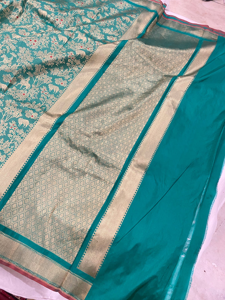 Rama Green Banarasi Handloom Katan Silk Saree - Aura Benaras