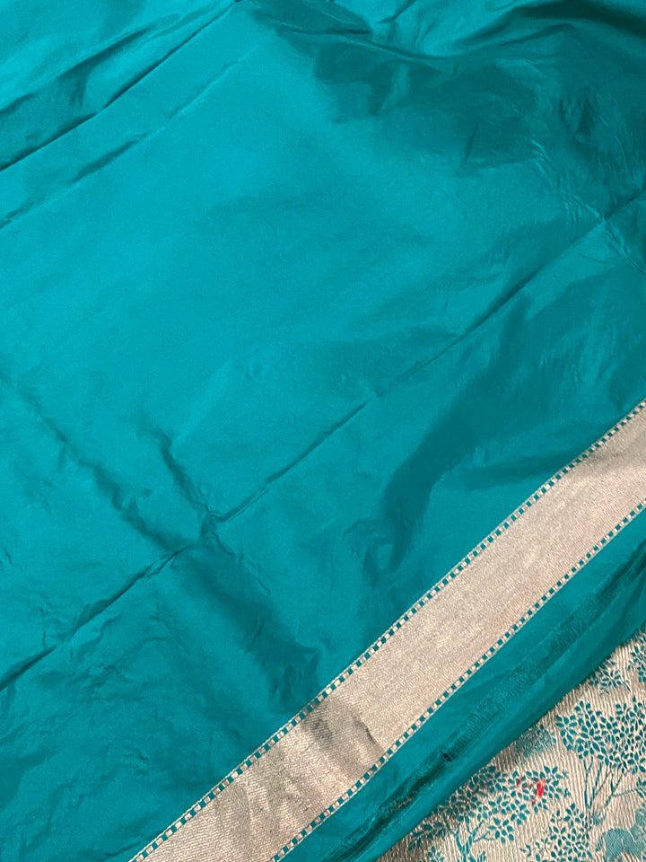 Rama Green Banarasi Handloom Katan Silk Saree - Aura Benaras