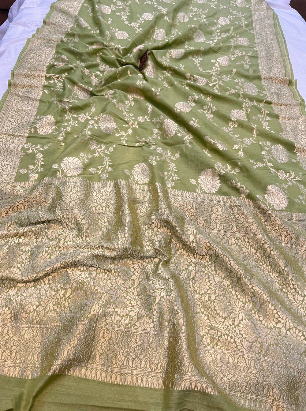 Pista Green Banarasi Handloom Pure Moonga Georgette Saree - Aura Benaras