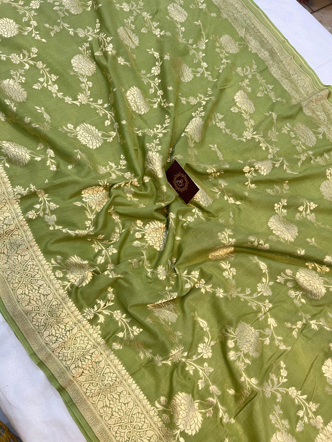 Pista Green Banarasi Handloom Pure Moonga Georgette Saree - Aura Benaras