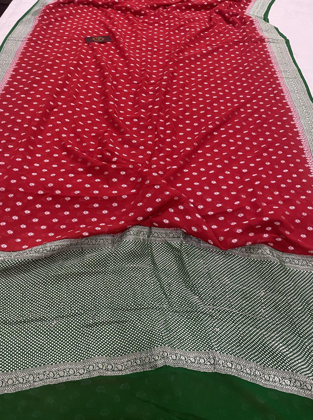 Red Banarasi Handloom Pure Georgette Saree - Aura Benaras