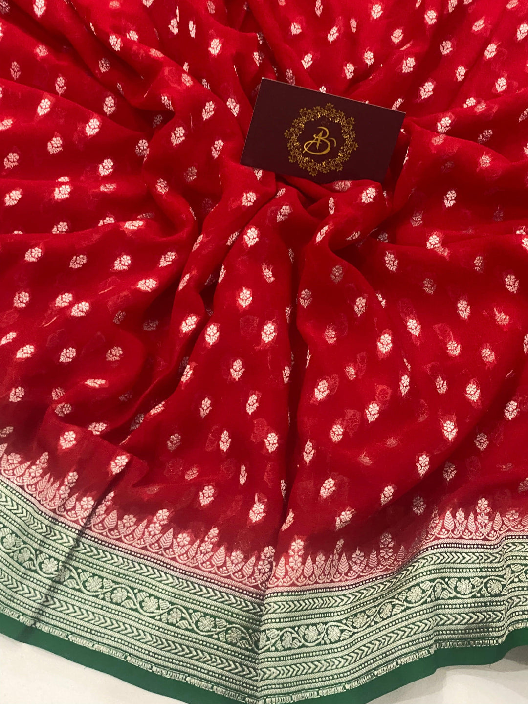 Red Banarasi Handloom Pure Georgette Saree - Aura Benaras