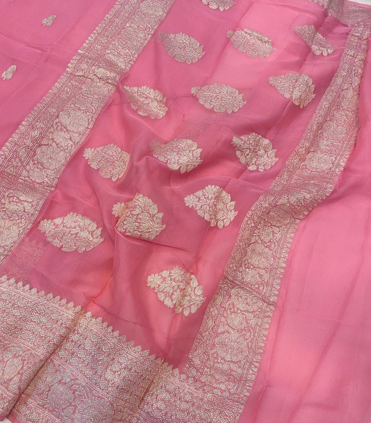 Buy Khaddi Chiffon Banarasi Saree Online at the Best Price – thecotlin