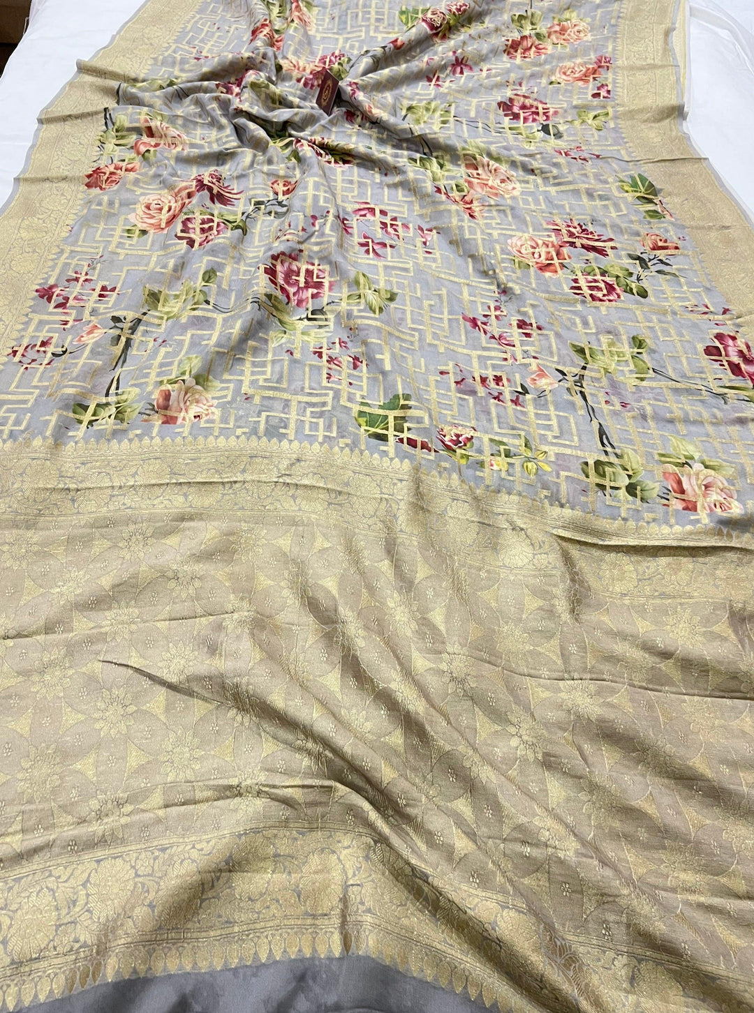 Grey Banarasi Handloom Pure Georgette Saree - Aura Benaras