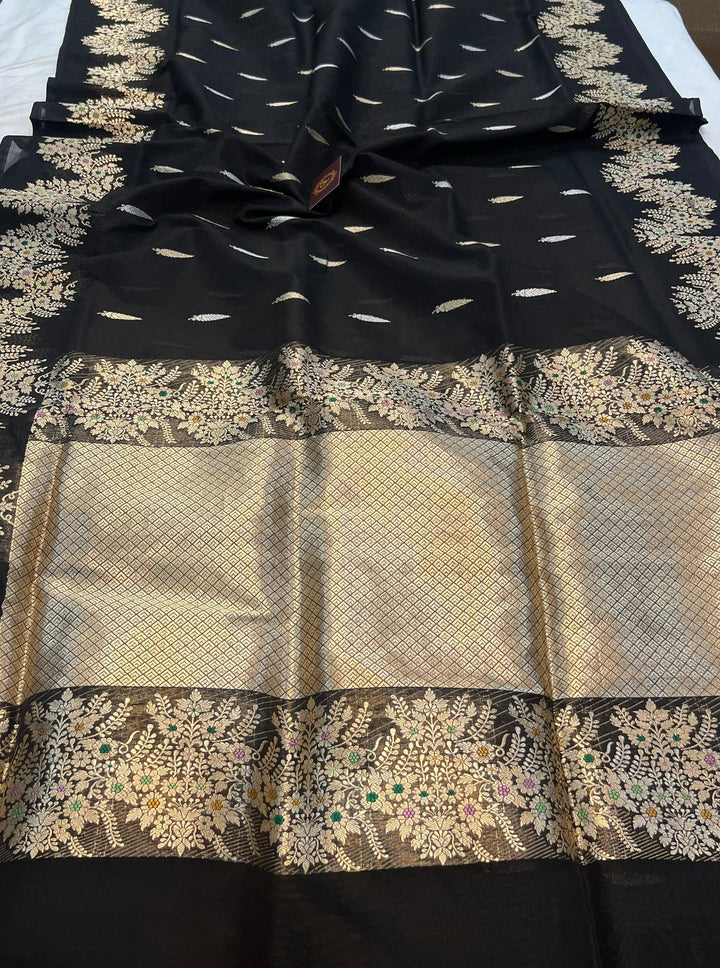 Black Banarasi Handloom Kora Silk Saree - Aura Benaras
