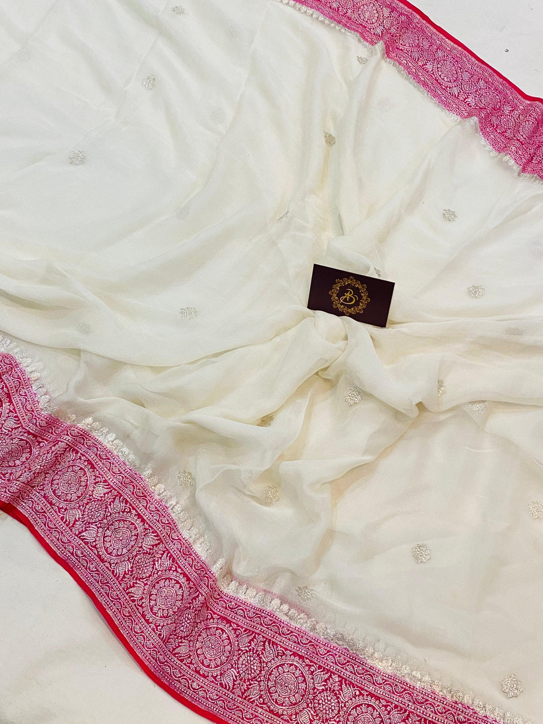 Off White Khaddi Chiffon Banarasi Handloom Saree - Aura Benaras