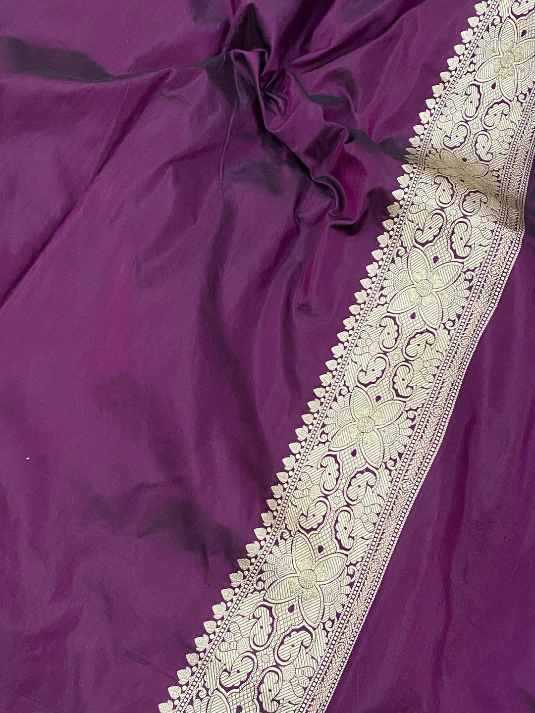 Wine Banarasi Handloom Katan Silk Saree - Aura Benaras