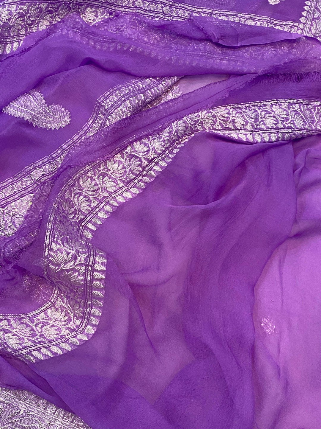 Lavender Buta Khaddi Chiffon Banarasi Handloom Saree - Aura Benaras