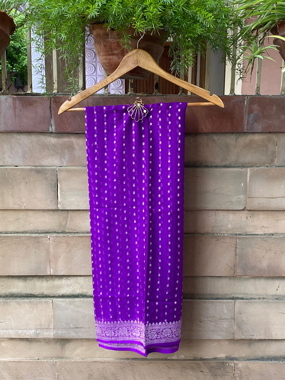 PURPLE BANARASI HANDLOOM KHADDI CHIFFON DUPATTA - Aura Benaras