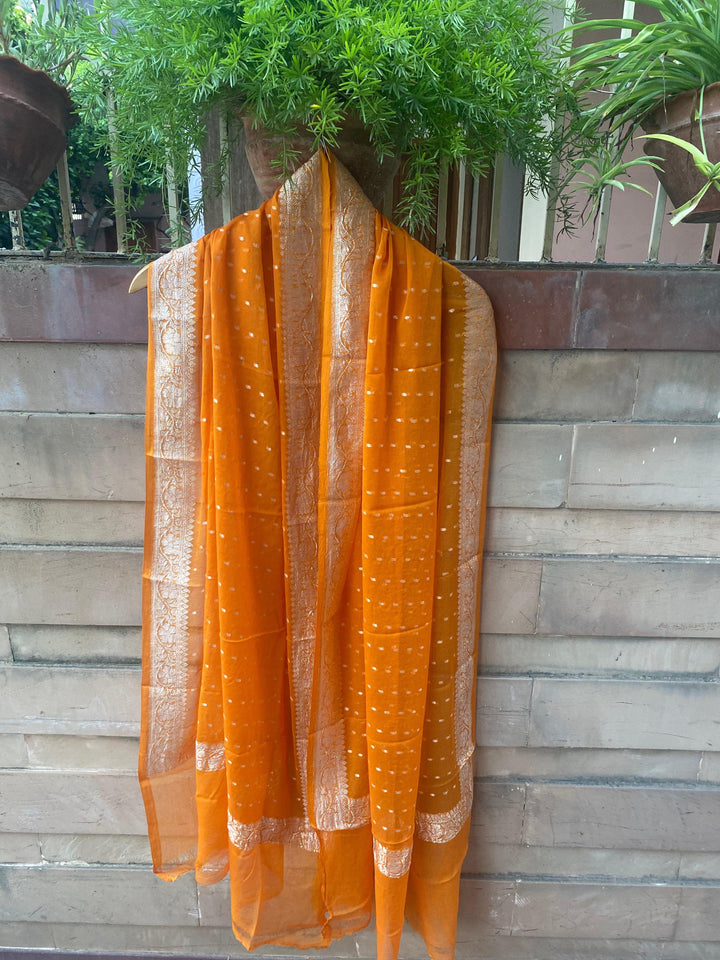 ORANGE BANARASI HANDLOOM KHADDI CHIFFON DUPATTA - Aura Benaras