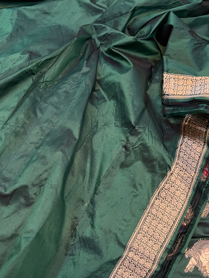 Bottle Green Kadhwa Jaal Pure Banarasi Handloom Katan Silk Saree - Aura Benaras