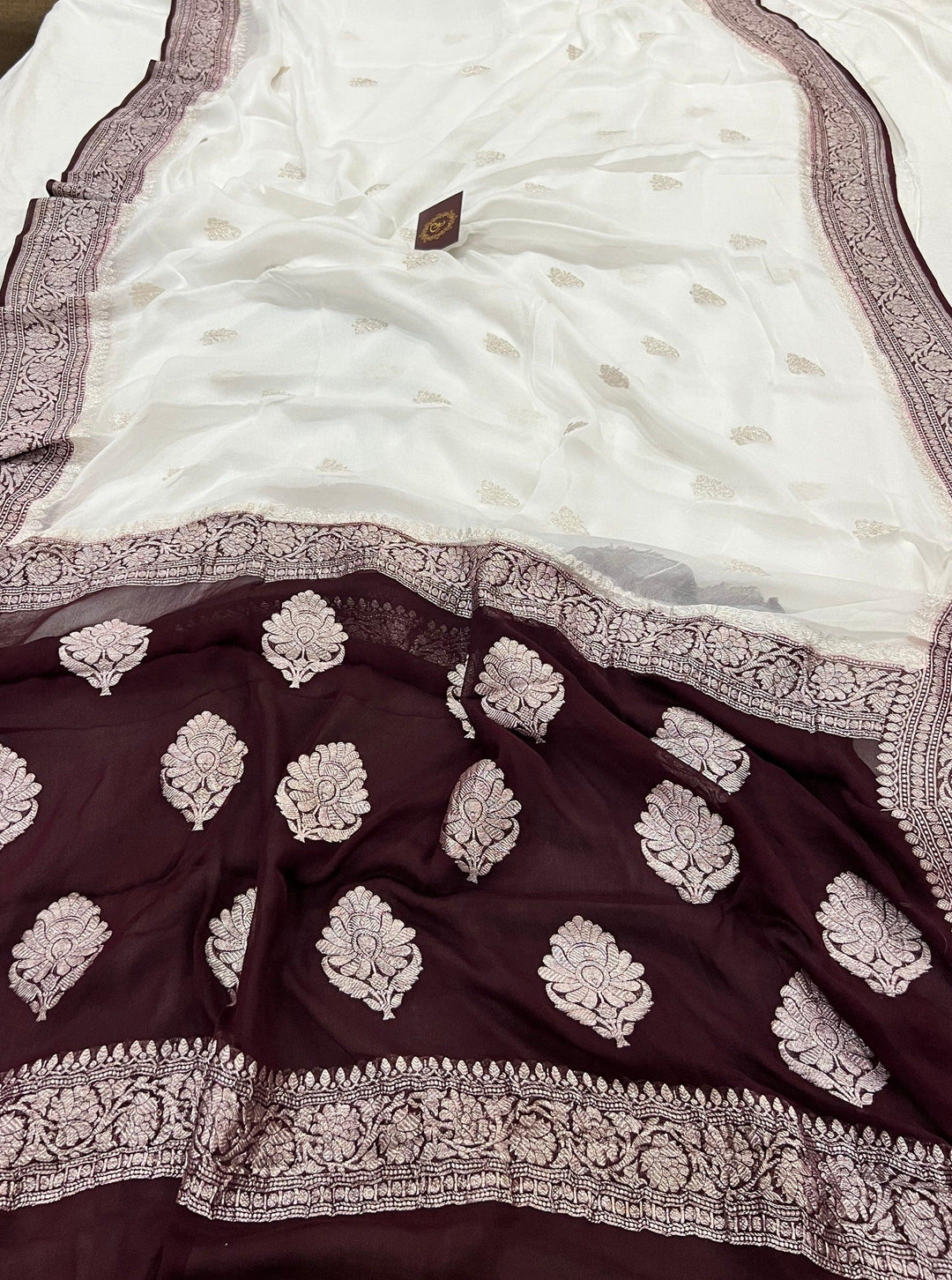 White Khaddi Chiffon Banarasi Handloom Saree - Aura Benaras