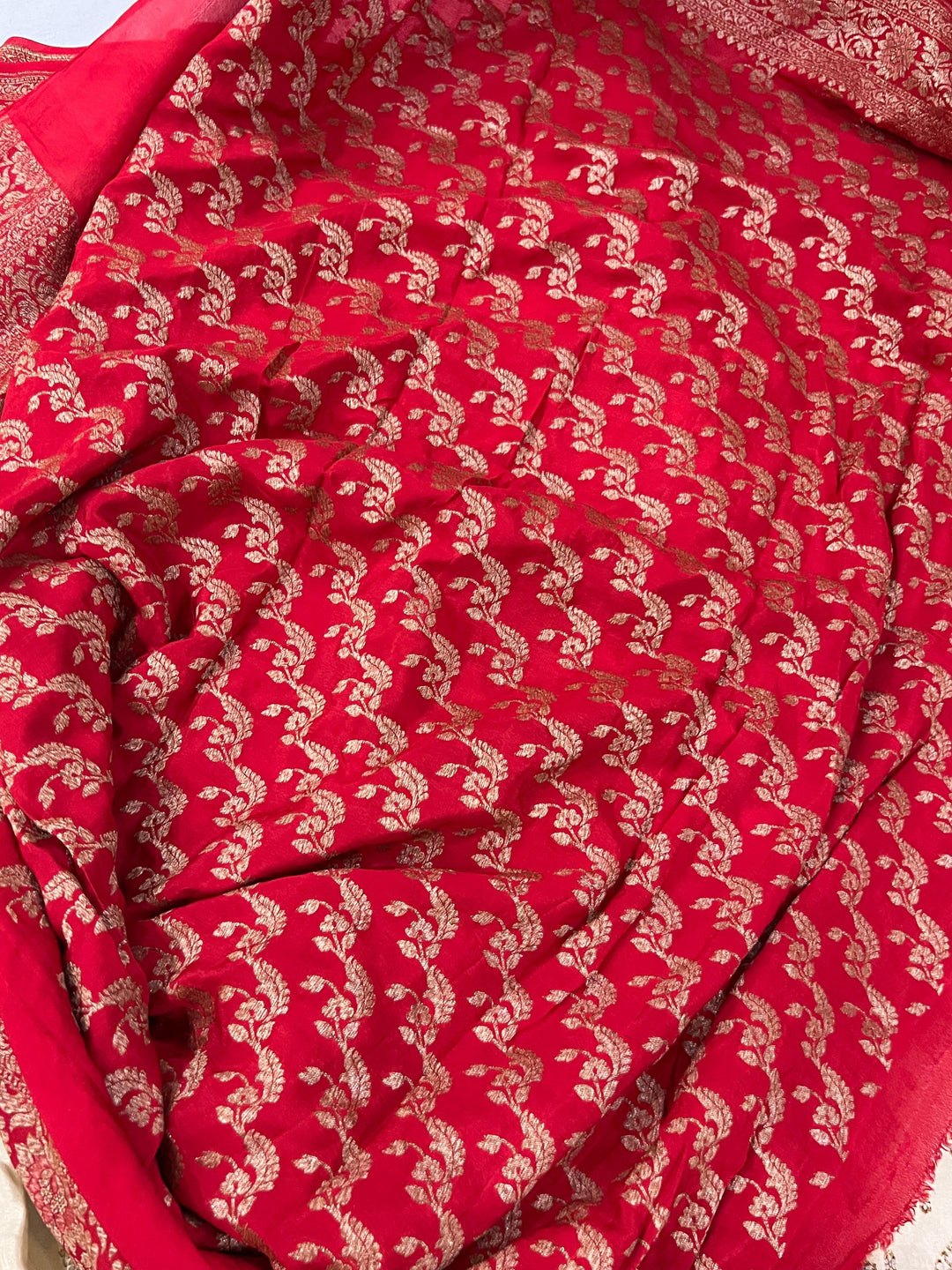 Cream Pure Banarasi Khaddi Crepe Silk Saree - Aura Benaras