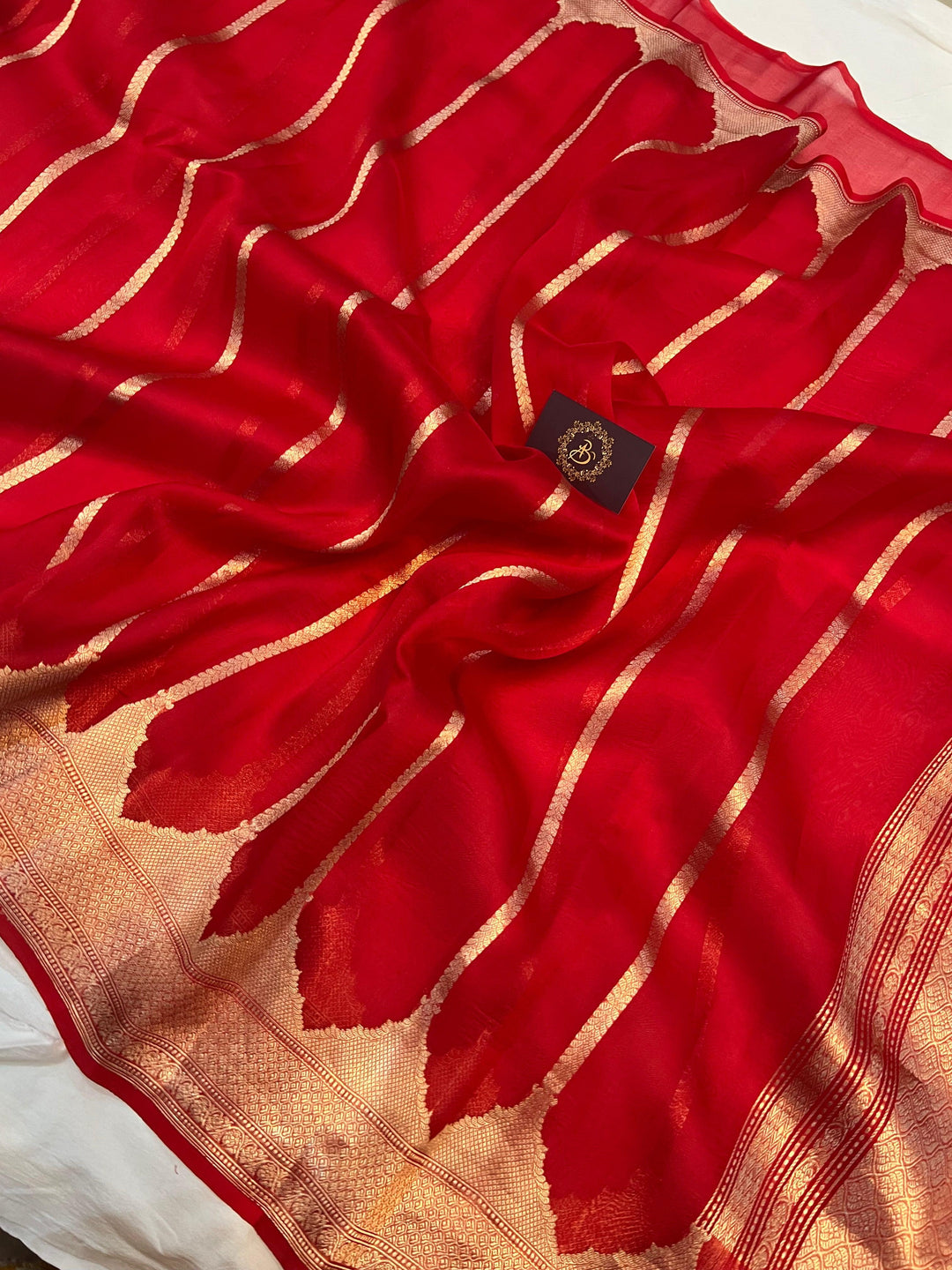 Red Banarasi Handloom Kora Silk Saree - Aura Benaras