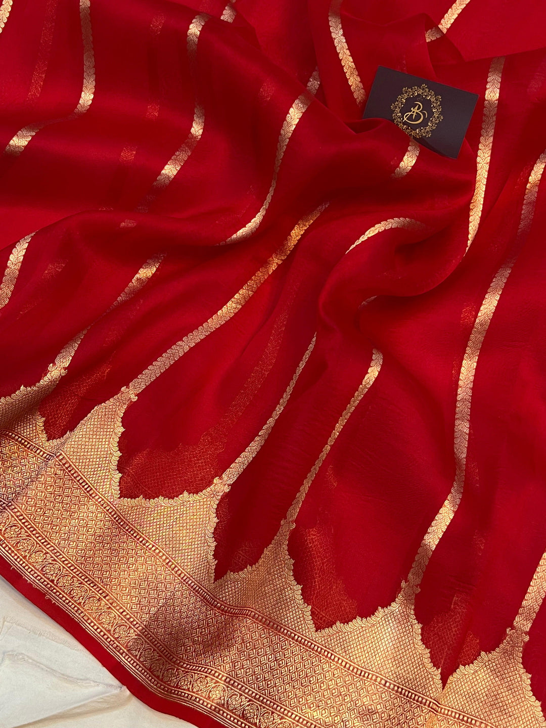 Red Banarasi Handloom Kora Silk Saree - Aura Benaras