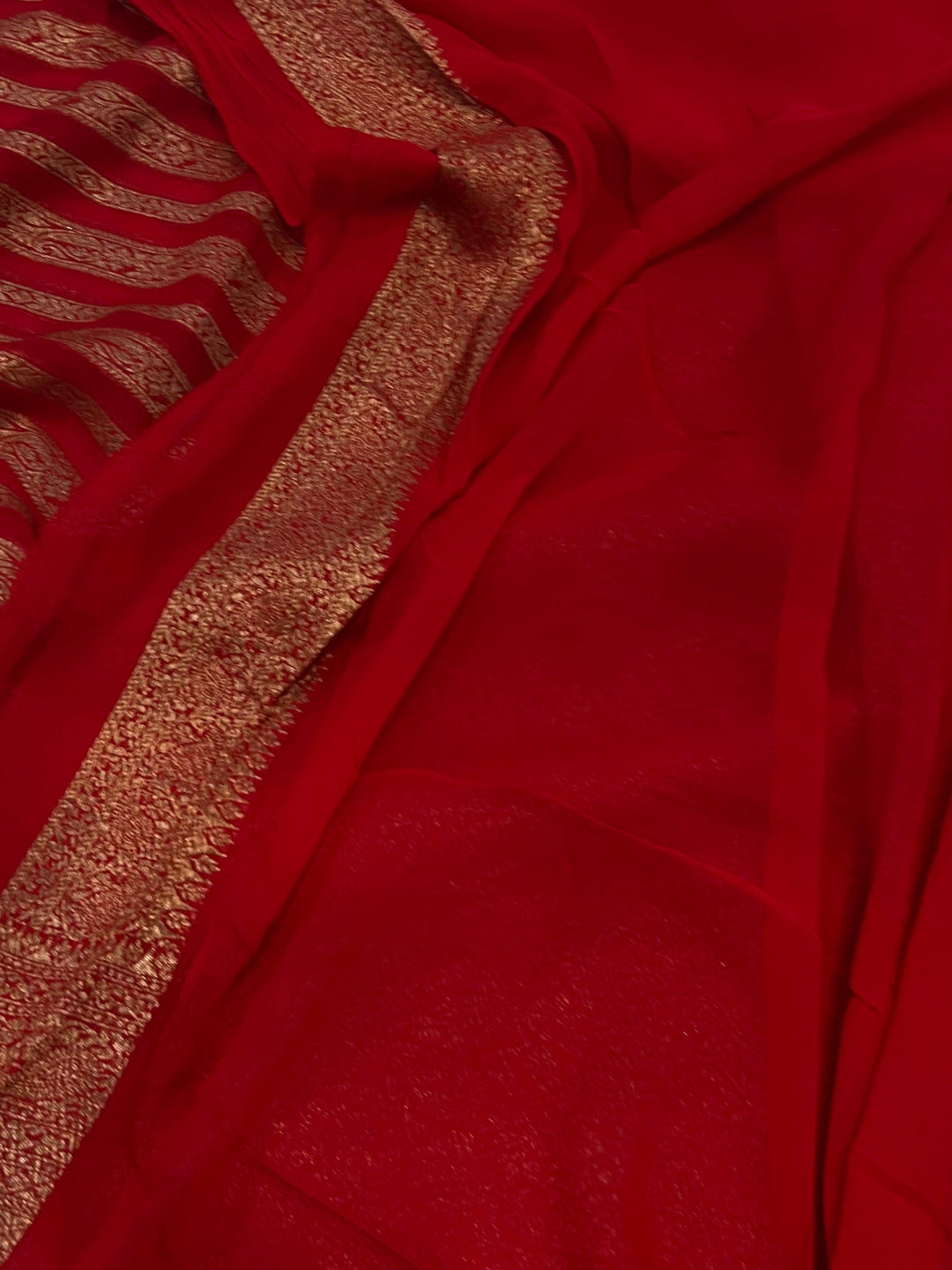 Red Banarasi Handloom Pure Khaddi Georgette Saree - Aura Benaras