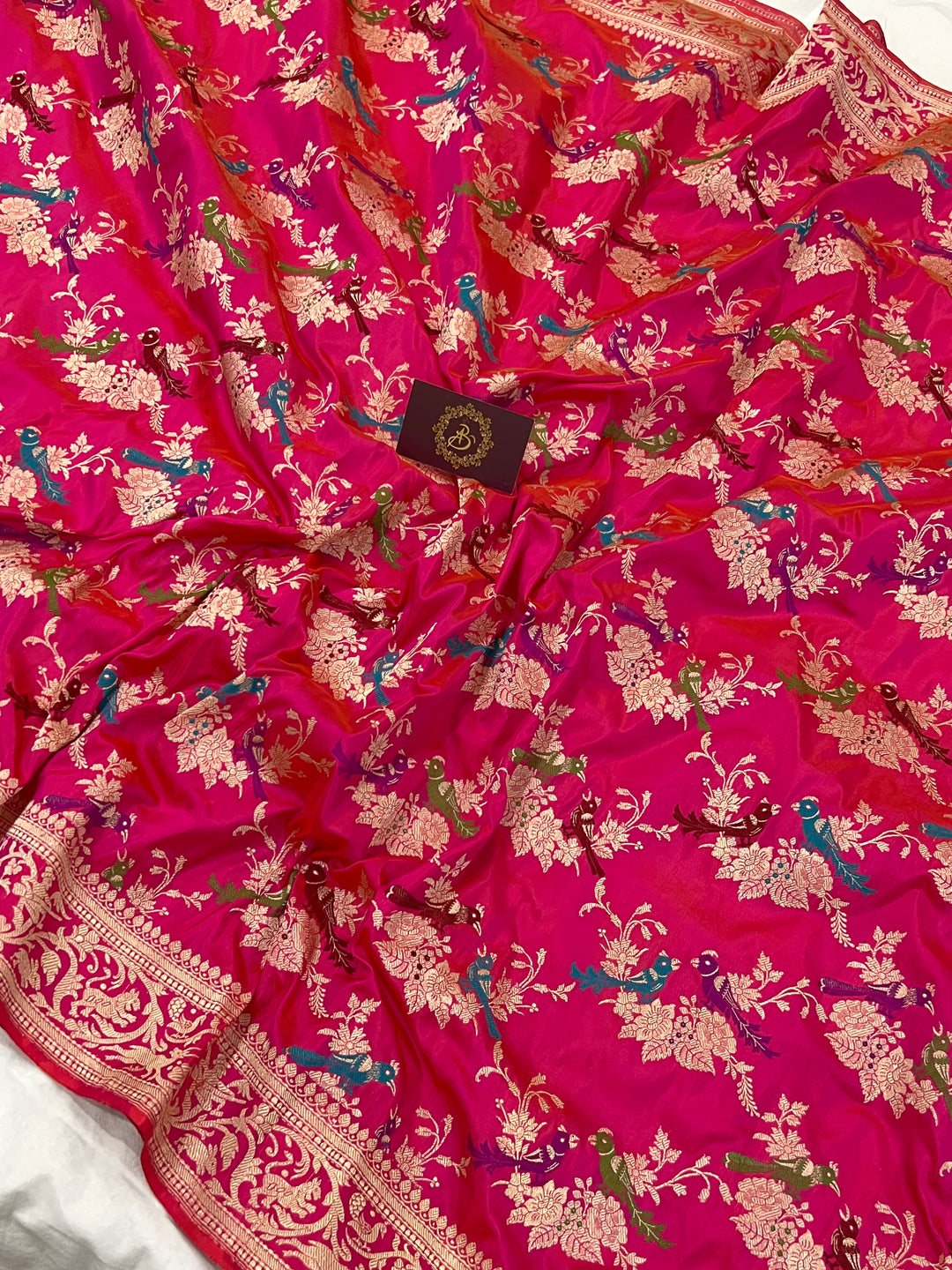 Orangish Pink Kadwa Pure Banarasi Handloom Katan Silk Saree - Aura Benaras