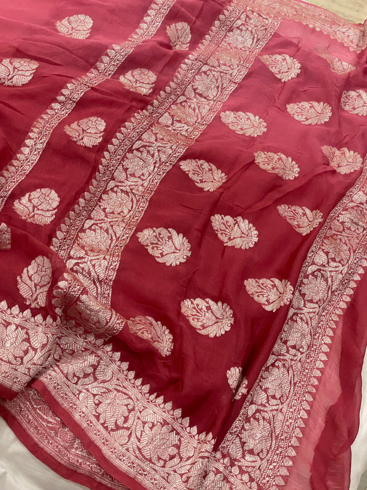 Onion Shaded Banarasi Khaddi Chiffon Georgette Saree - Aura Benaras 