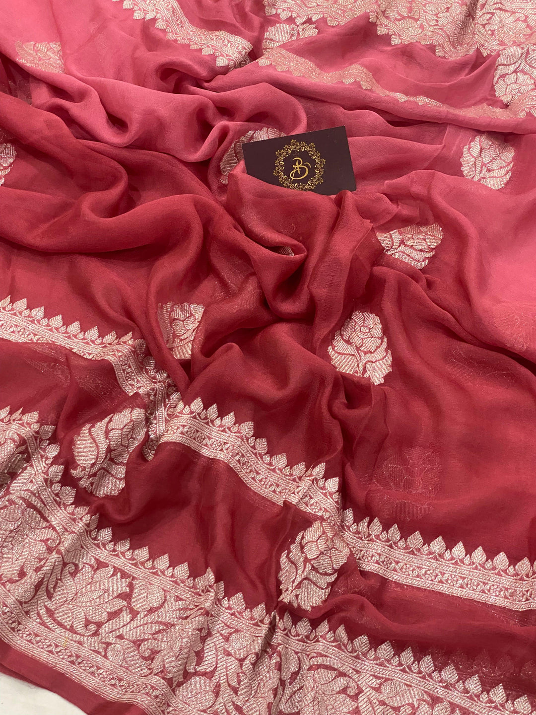 Onion Shaded Banarasi Khaddi Chiffon Georgette Saree - Aura Benaras 