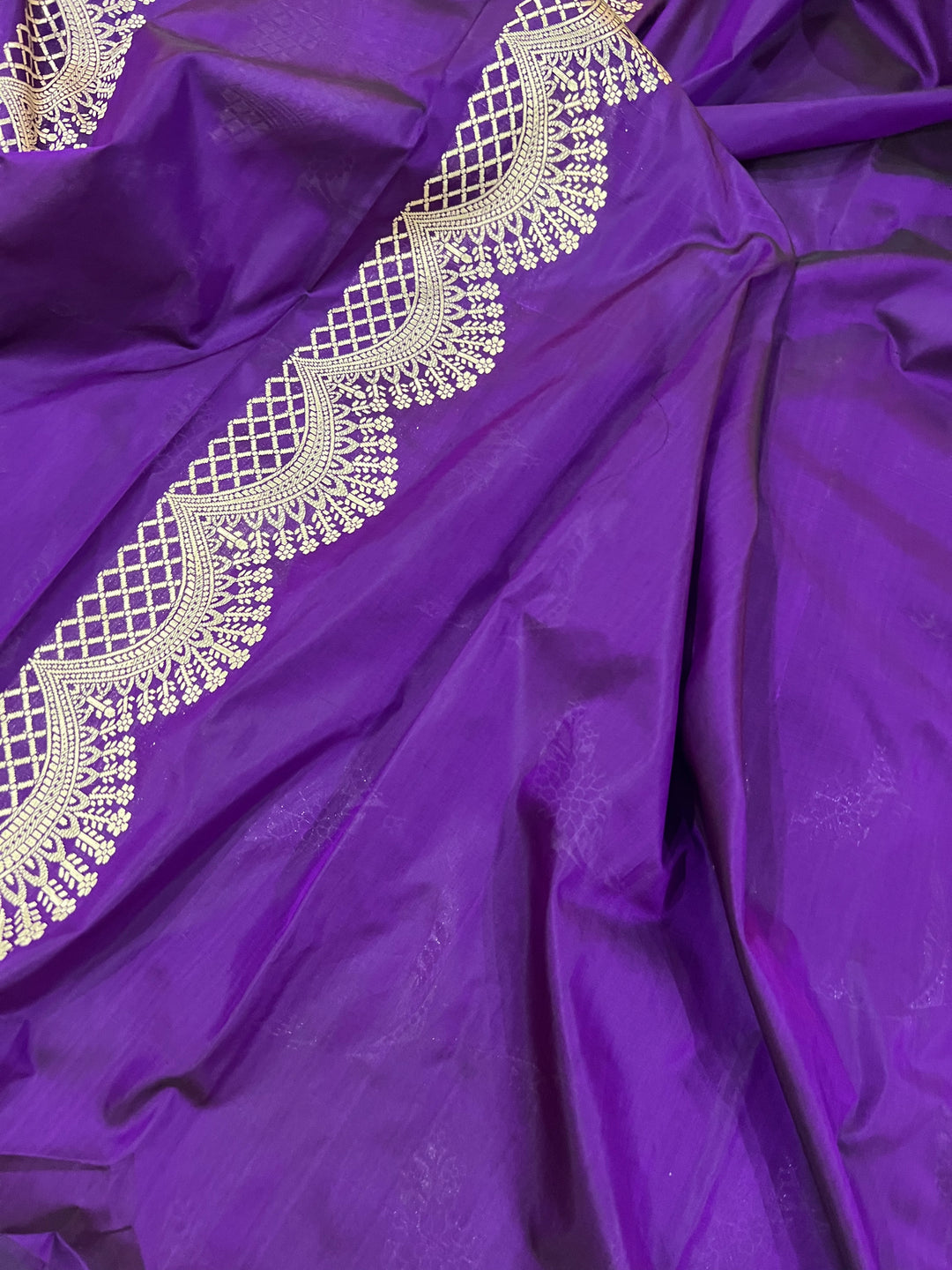Purple Jaal Pure Banarasi Handloom Katan Silk Saree - Aura Benaras
