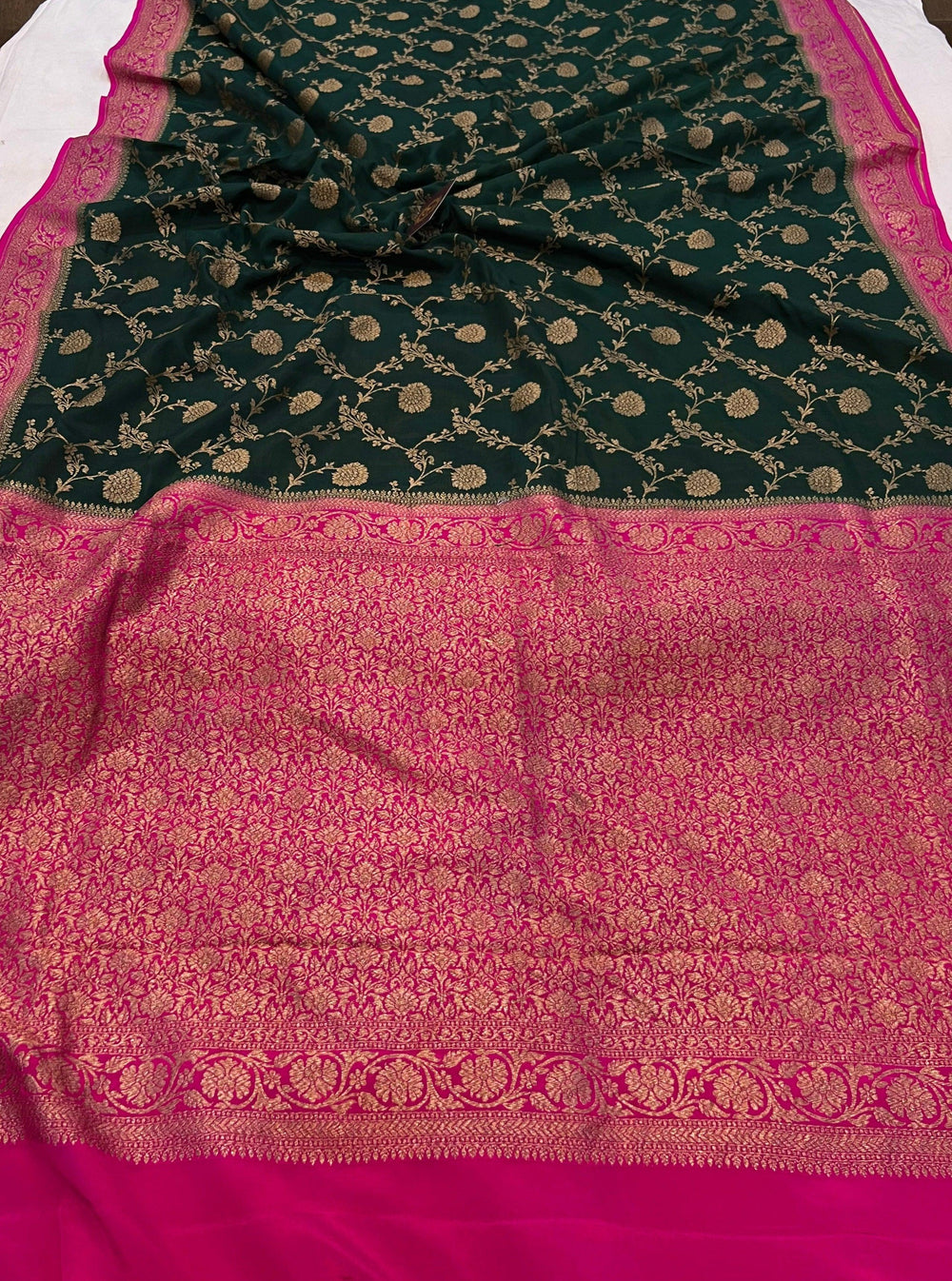 Bottle green Pure Banarasi Khaddi Crepe Silk Saree - Aura Benaras