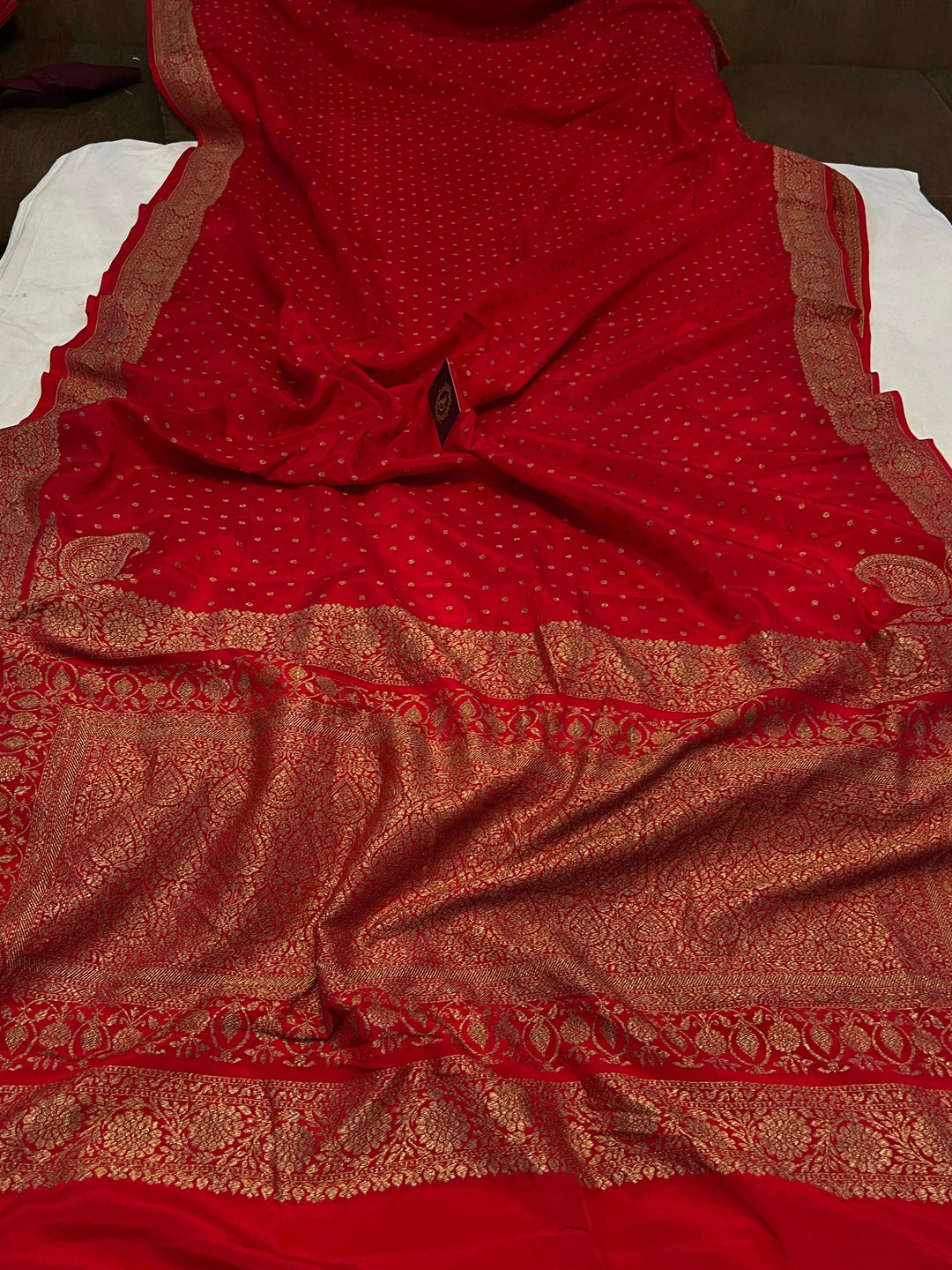 Red Pure Banarasi Khaddi Crepe Silk Saree - Aura Benaras