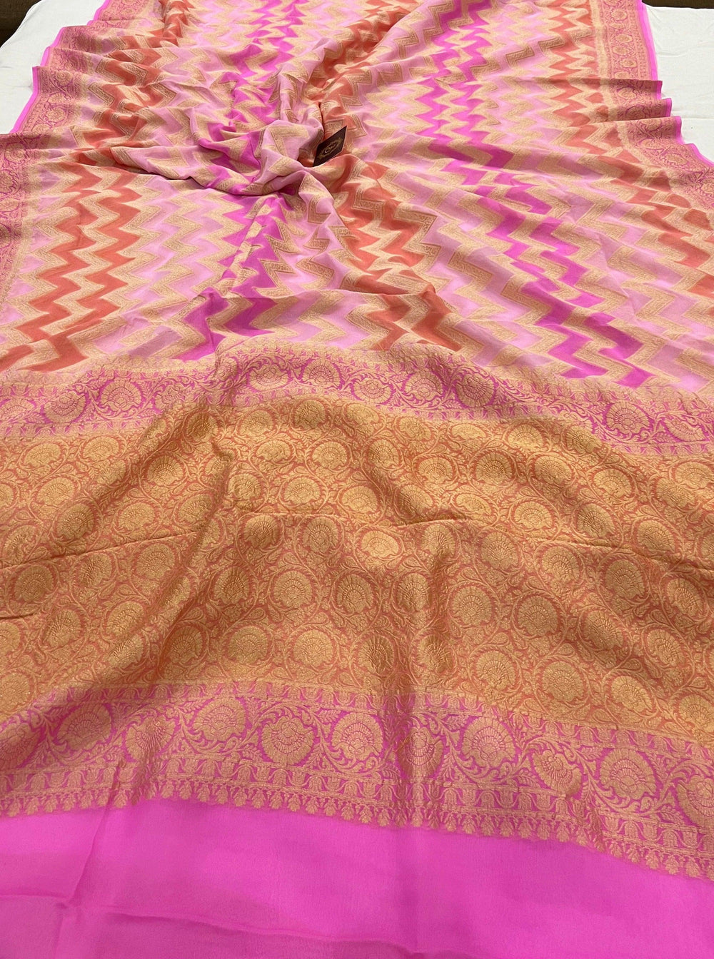 Pink Rangkaat Pure Banarasi Khaddi Georgette Saree - Aura Benaras