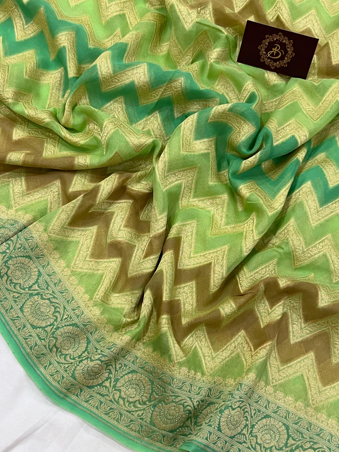 Green Rangkaat Pure Banarasi Khaddi Georgette Saree - Aura Benaras