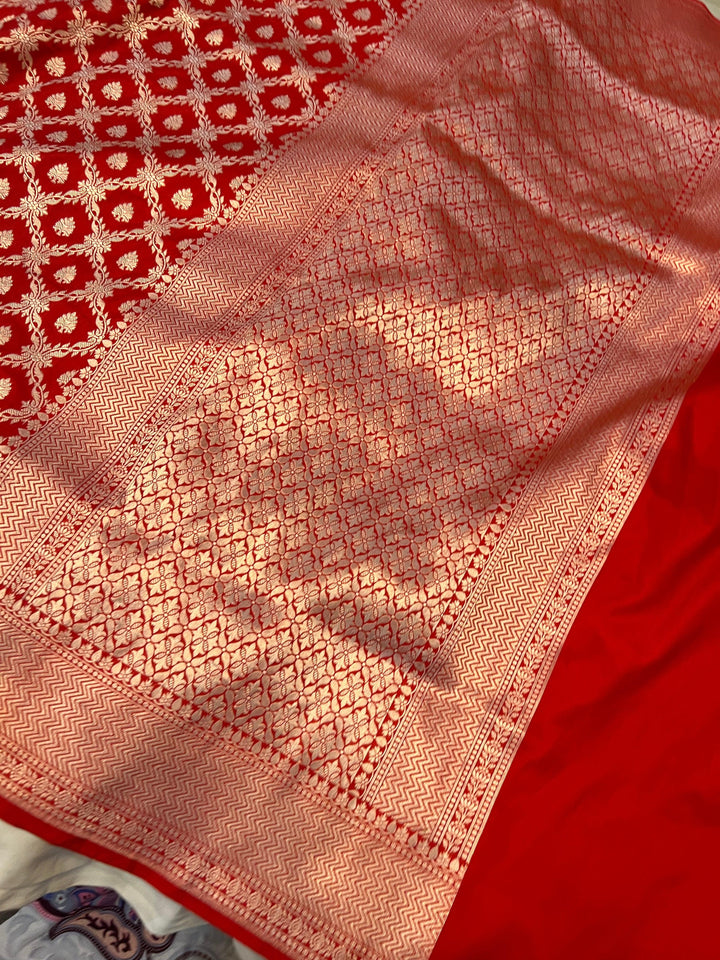 Red Pure Banarasi Handloom Katan Silk Saree - Aura Benaras