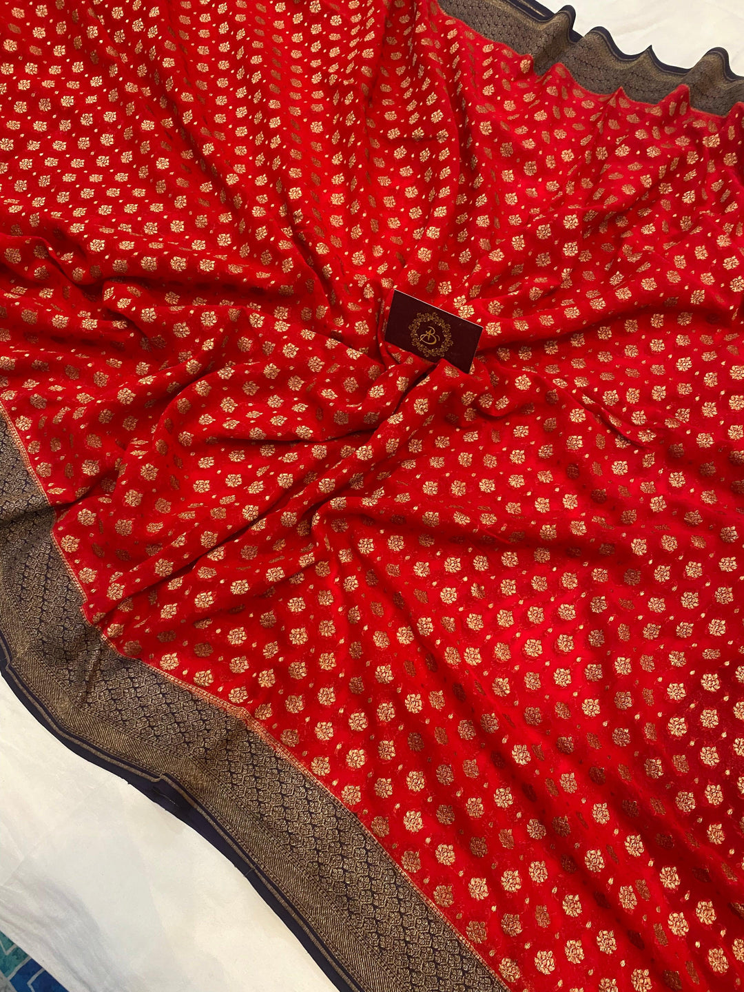 Red Banarasi Khaddi Georgette Saree - Aura Benaras