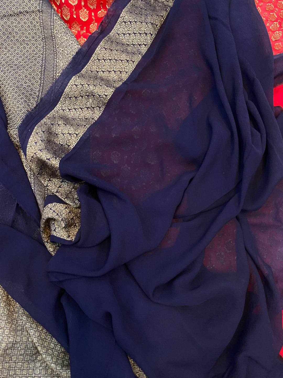 Red Banarasi Khaddi Georgette Saree - Aura Benaras