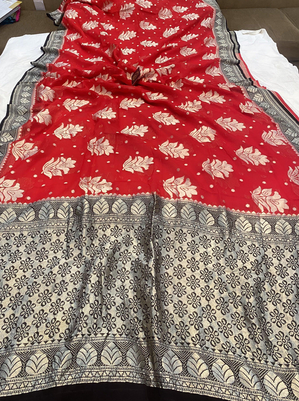 Red Banarasi Khaddi Georgette Saree - Aura Benaras